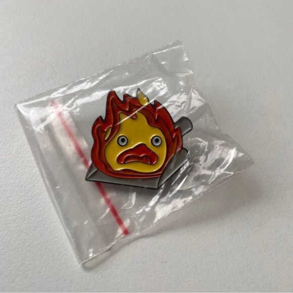 Two Calcifer enamel pins - Picture 2 of 7